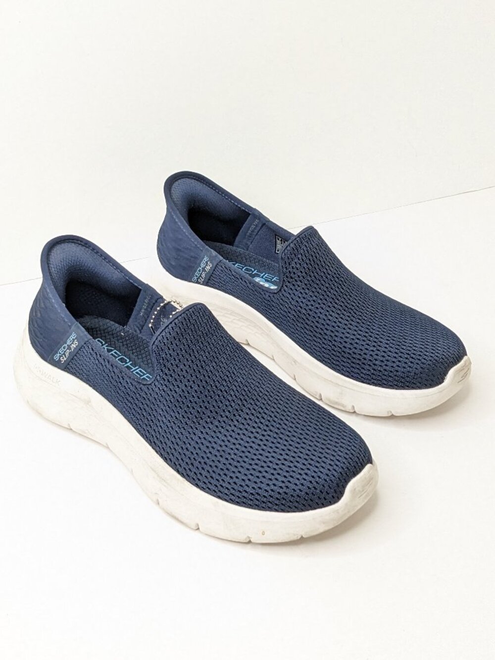 Skechers Hands Free Slip-Ins Go Walk Shoes Navy Women's 7